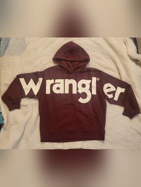 Womens XL Wrangler Hooded Sweatshirt.  Maroon